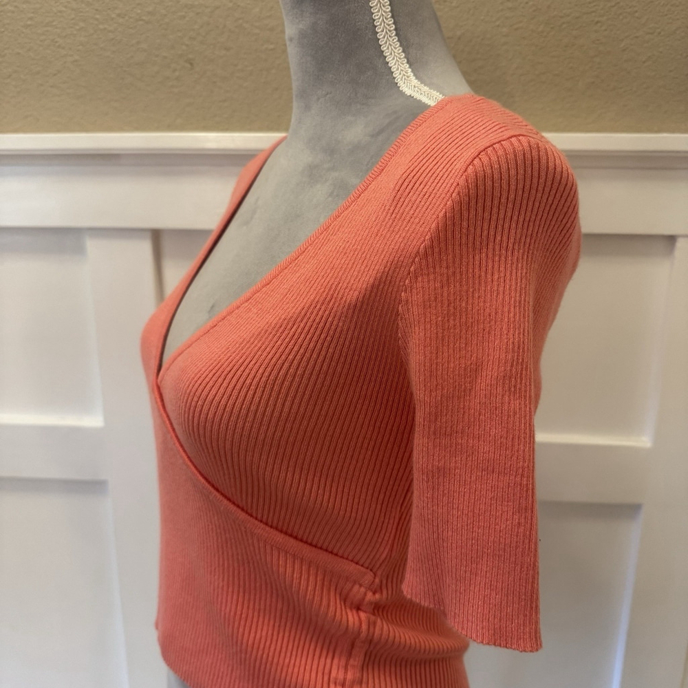 NWT Forever 21 Women's Sweater Wrap Top Size:L Coral Peachy V Neck - Picture 3 of 8